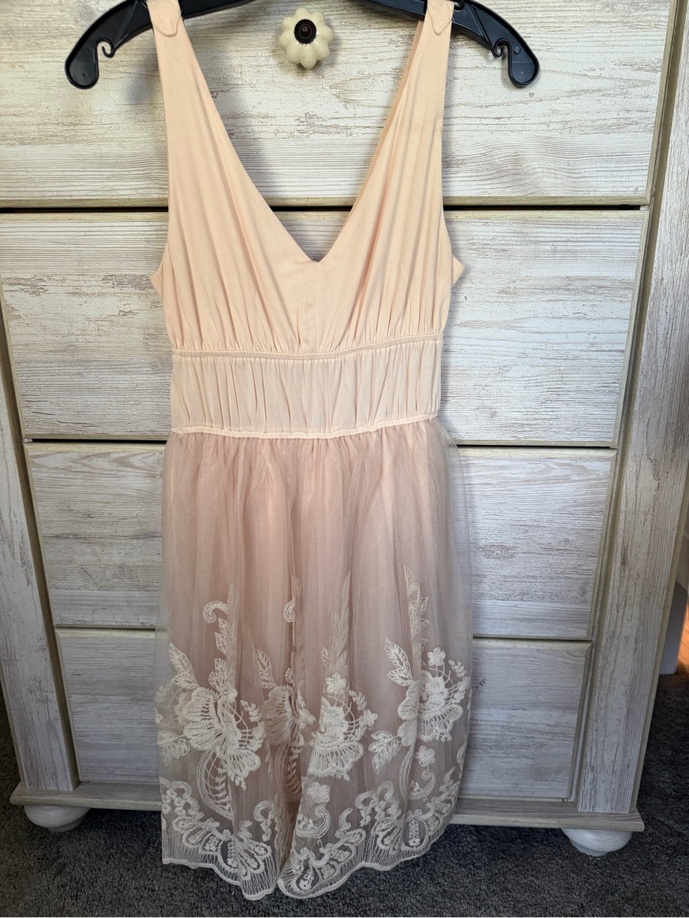 Pinky Blush Sleeveless V-Neck Midi Dress with Lace Hem